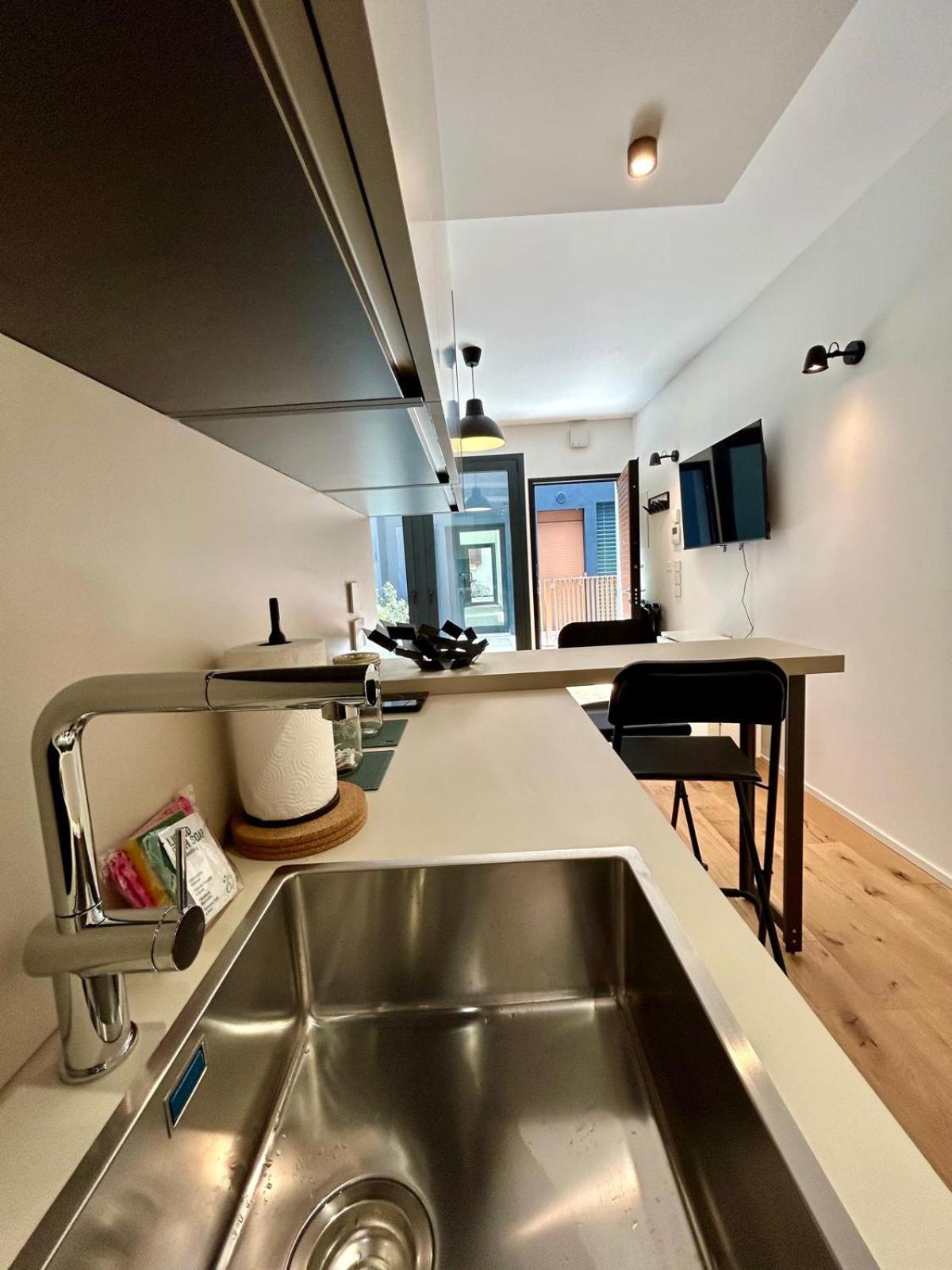 Kibilu Luxury Apt With Terrace, Isola District And Near Garibaldi Station Mediolan Zewnętrze zdjęcie