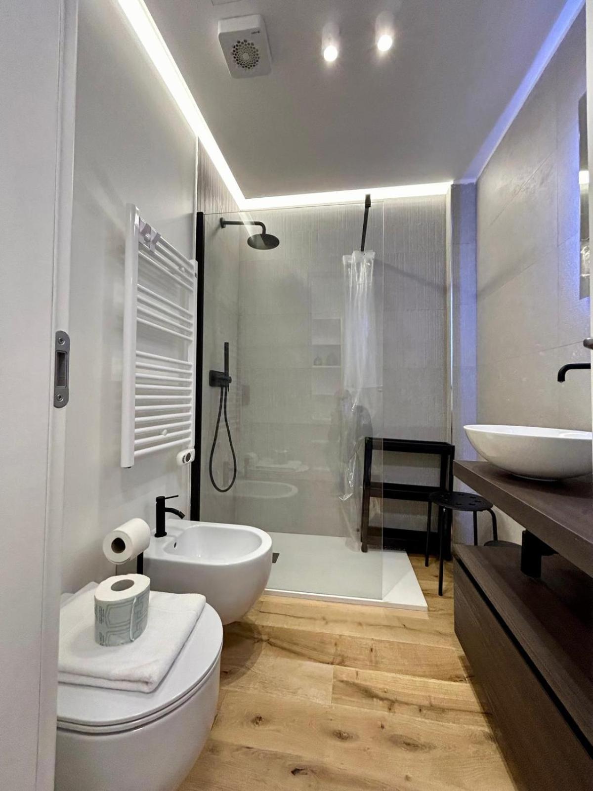Kibilu Luxury Apt With Terrace, Isola District And Near Garibaldi Station Mediolan Zewnętrze zdjęcie
